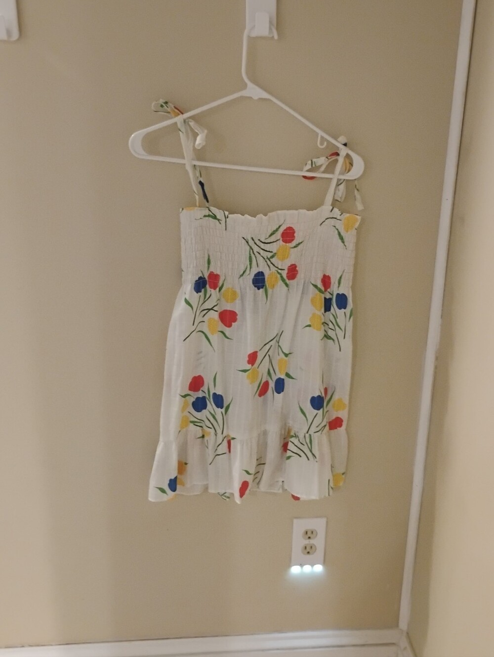 Vintage 1960s 1970s Womens Babydoll Smocked Tie Strap Print Tunic Top